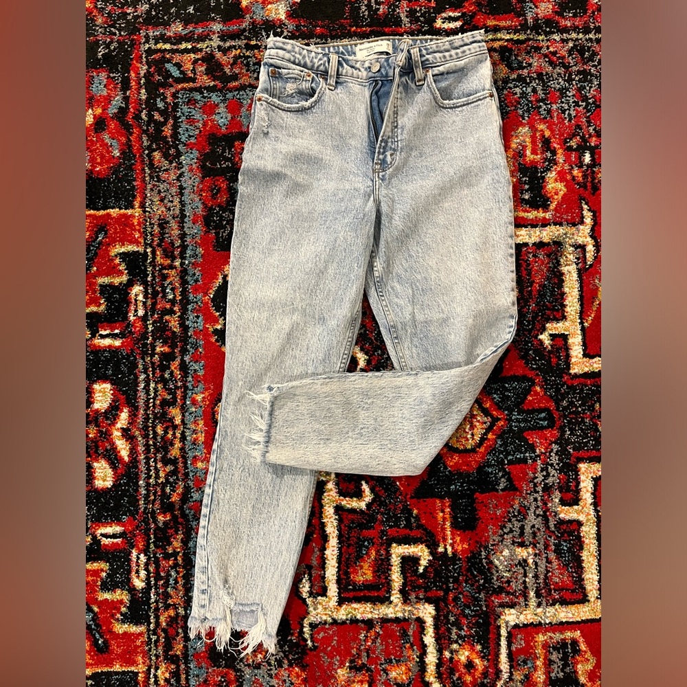 A&F Curve Love High Rise Skinny Jeans - Picture 4 of 4